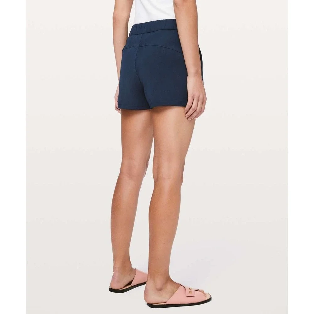S01 Lululemon On The Fly Short *Woven 2.5